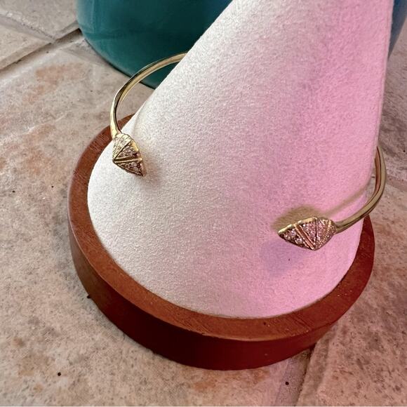 Stella & Dot Gold Tone Bracelet - Picture 4 of 4